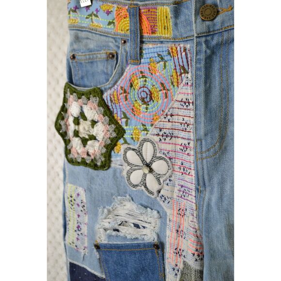 Urban Outfitters BDG Women's 25 High Waisted Patchwork Flare Light Wash Jeans - Picture 4 of 16